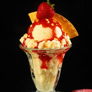 Strawberry Sundae Cups