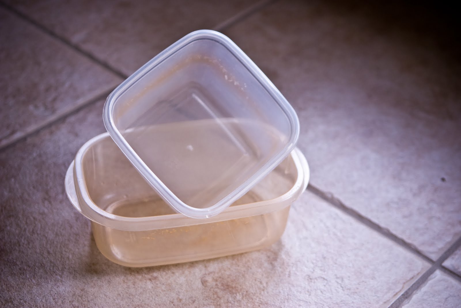 Plastic container