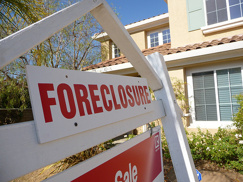 How to Avoid a Countrywide Foreclosure