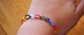 Make a Rubber Band Bracelet