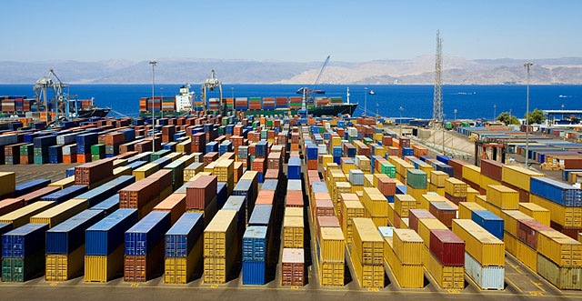 Difference Between Tariff Barriers and Non Tariff Barriers