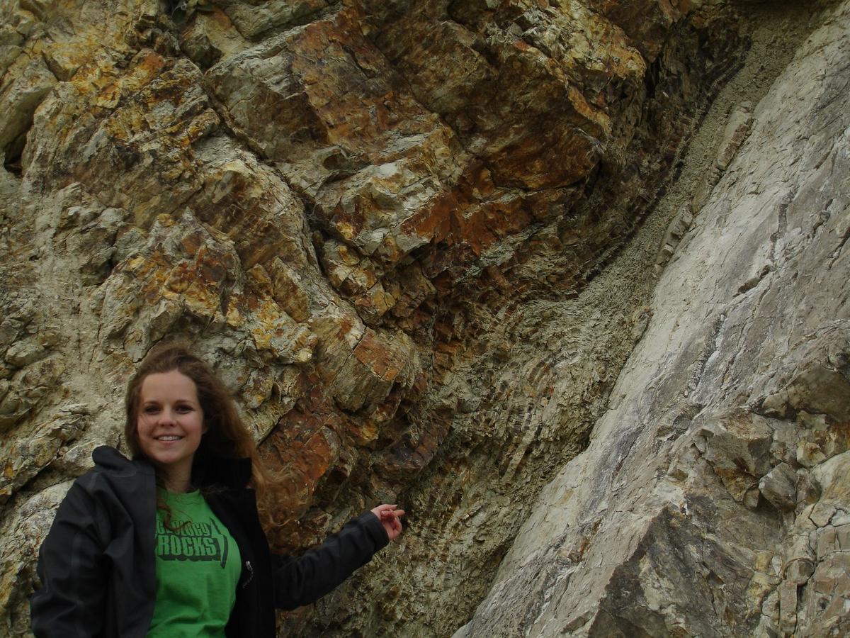 Difference between Geologist and Geophysicist