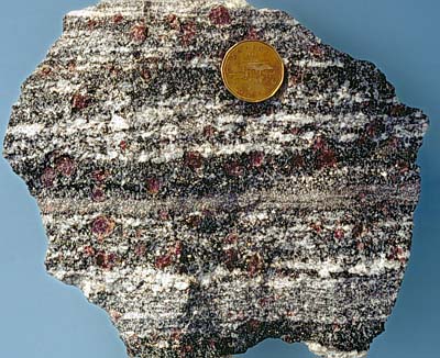 Difference between Gneiss and Granite