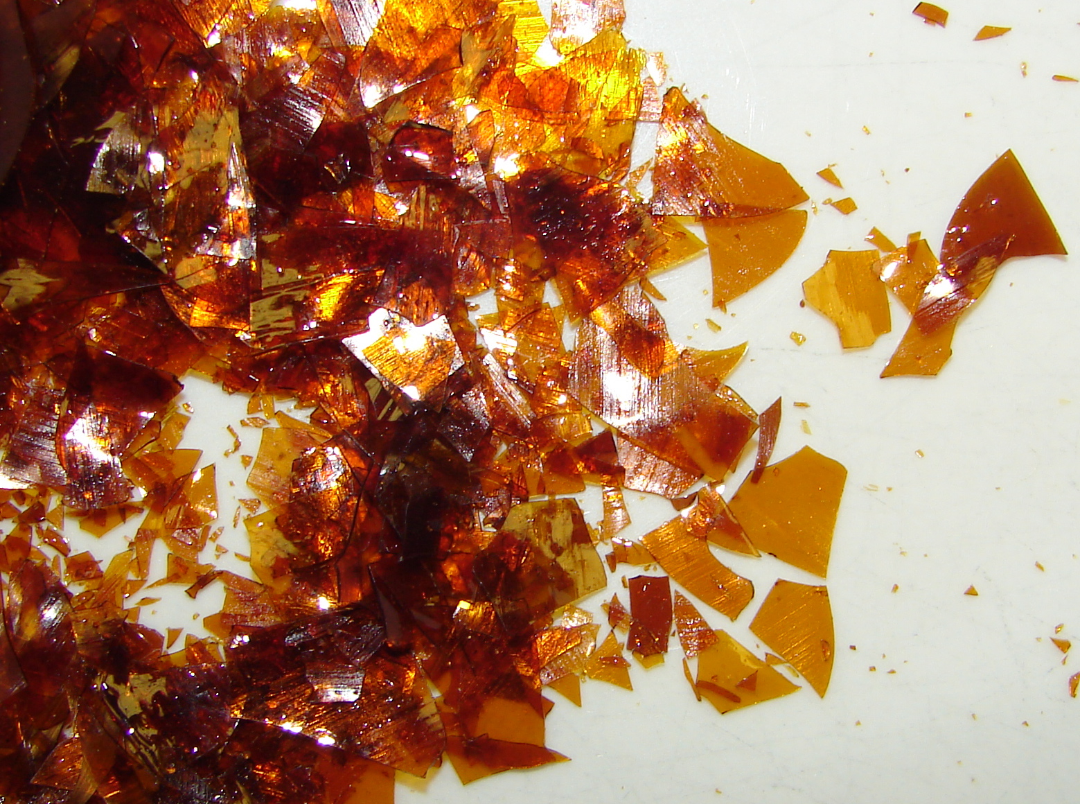 Difference between Shellac and Varnish