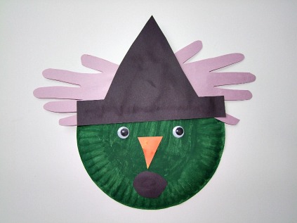 Paper Plate Halloween Witch