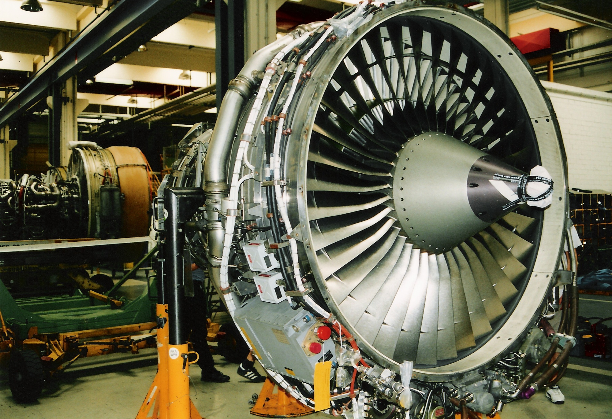 Difference Between Turbojet and Turbofan