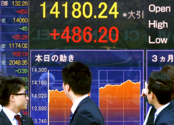 Difference between Arbitrage and Hedging