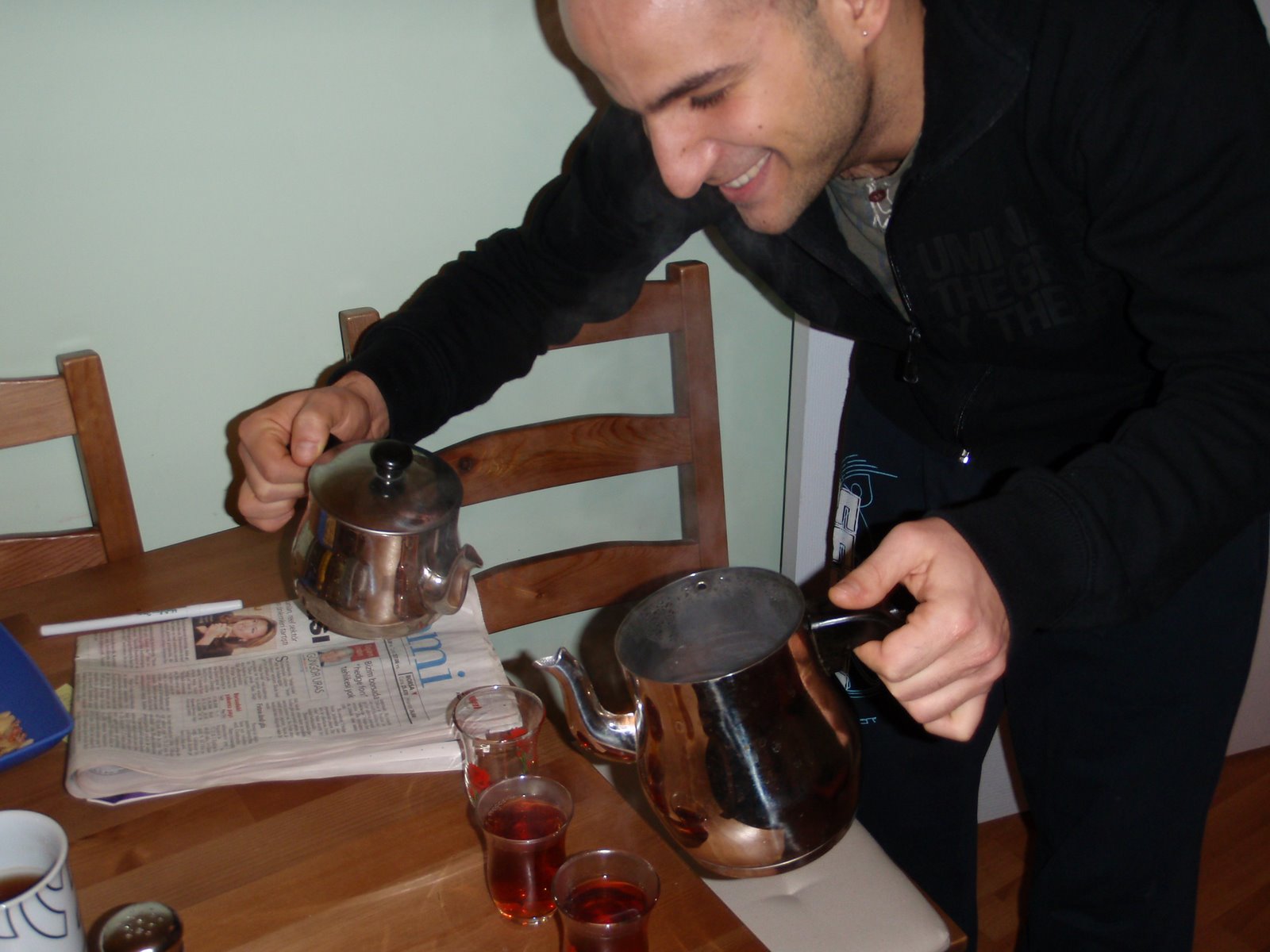 Making Turkish Tea without Double Teapot