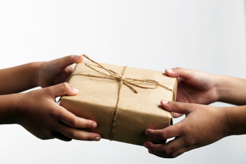 hands holding gift