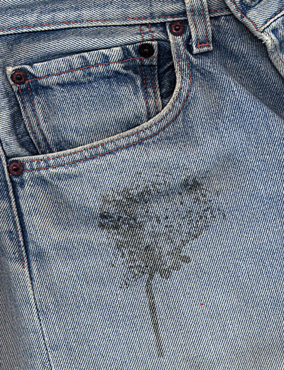 Tar stains on clothing