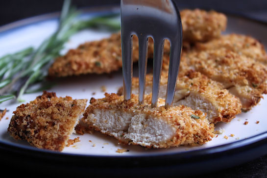 Baked chicken with bread crumbs