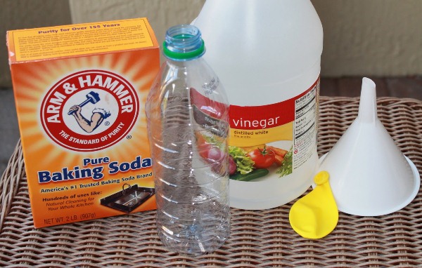 Blow Up a Balloon with Baking Soda and Vinegar