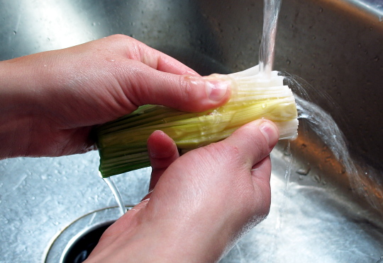 Cleaning a Leek