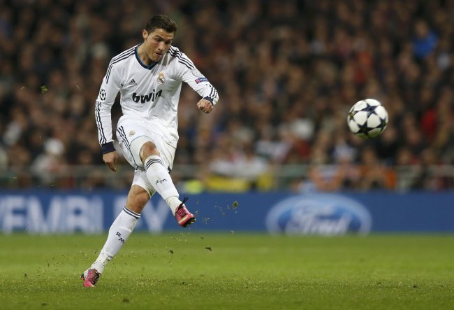 Cristiano Ronaldo shooting the ball