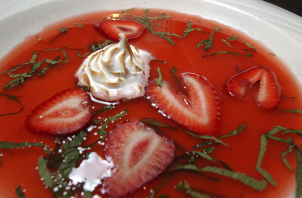 How to Make Strawberry Soup